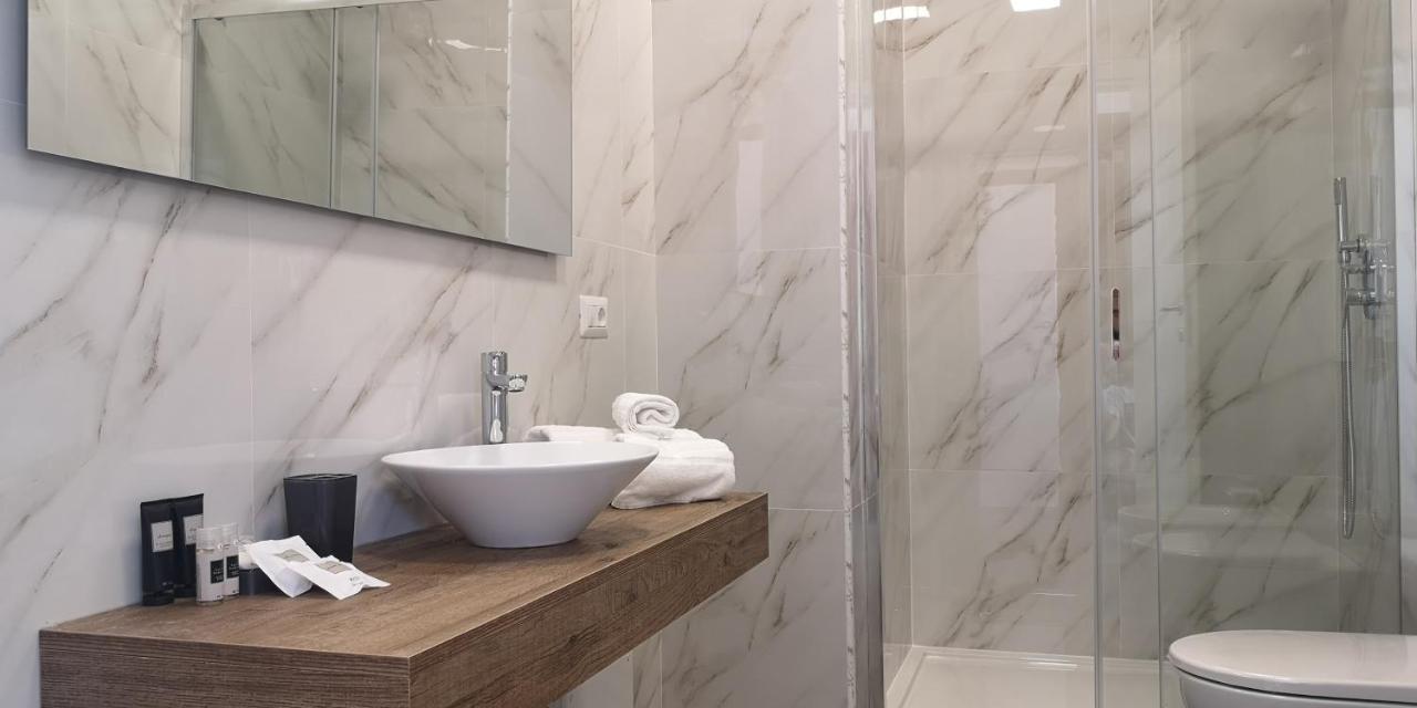 Vista Suites - Piazza Yenne Κάλιαρι Εξωτερικό φωτογραφία